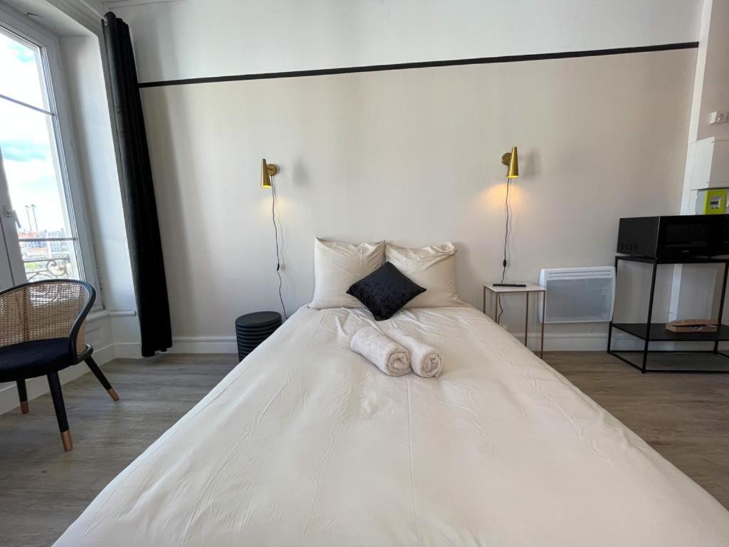 Suite Athos Lyon Extérieur photo